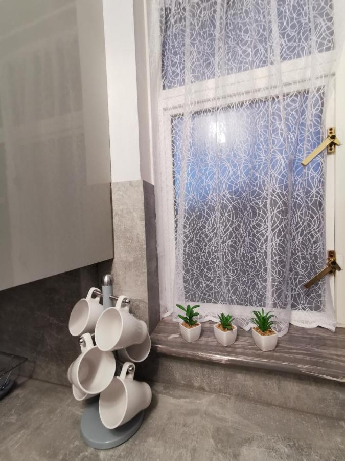 Palaz-2 bedroom flat Edmonton Kültér fotó