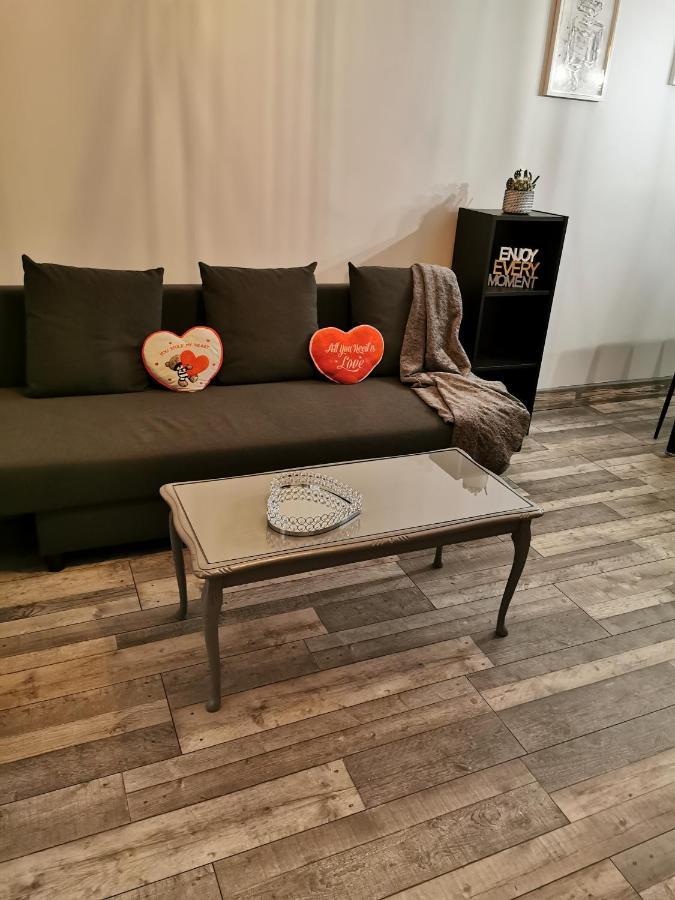 Palaz-2 bedroom flat Edmonton Kültér fotó